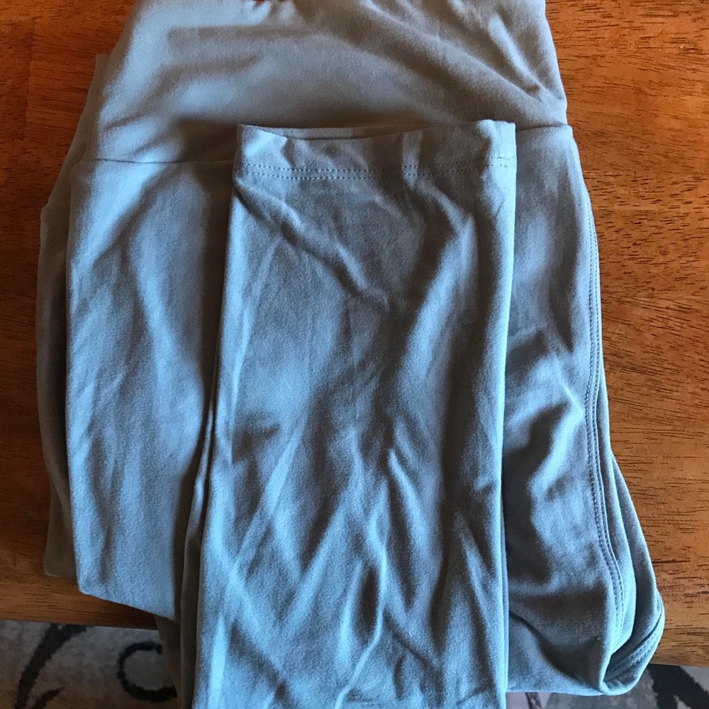 TC lularoe leggings gray